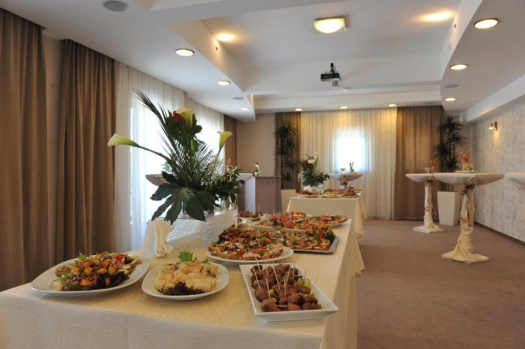 Solaris Resort วรินรัชกา บานยา ภายนอก รูปภาพ