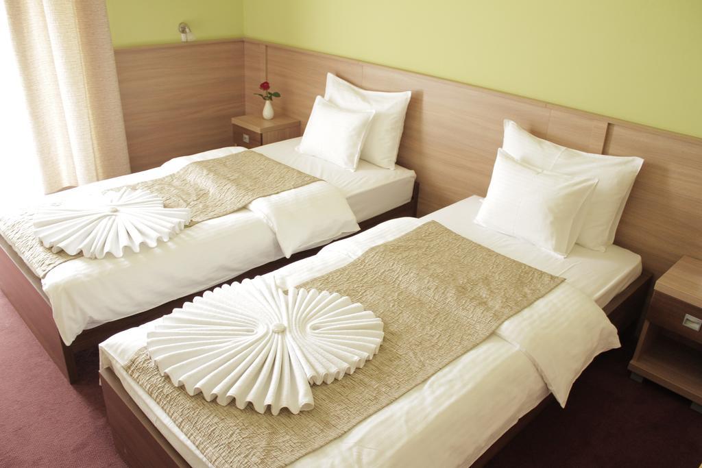 Solaris Resort วรินรัชกา บานยา ภายนอก รูปภาพ